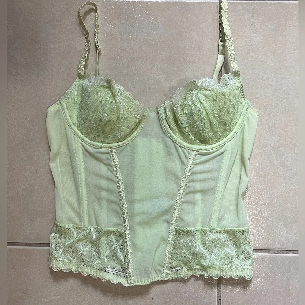 Avon Fashions Womens Corsets & Bustiers Size L(G) Lace Trim Green Mint - Picture 1 of 13